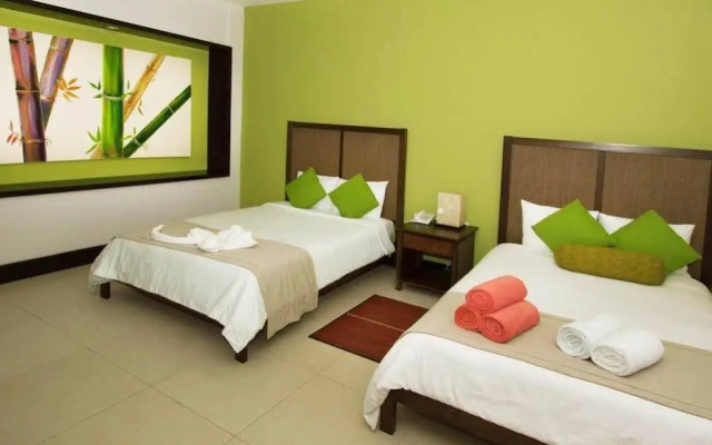 Aldea Thai by TeAmoPlaya