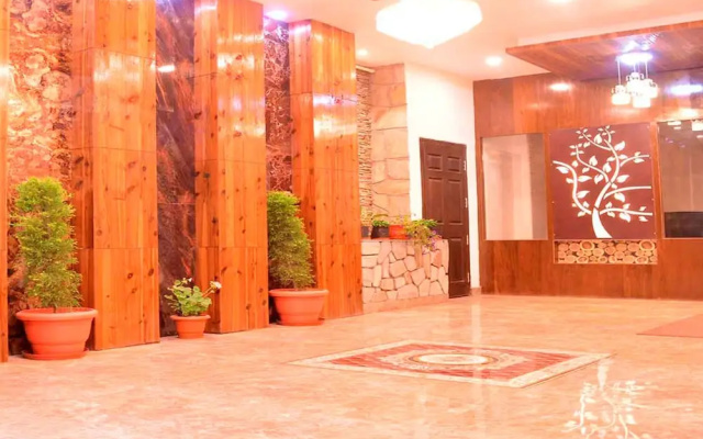Hotel Pink Mountain