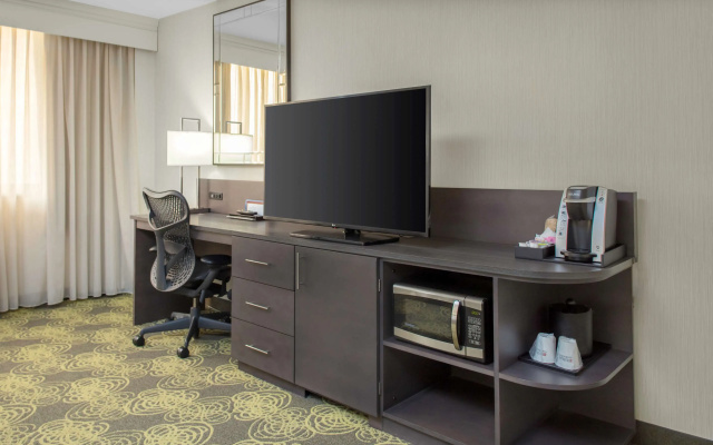 Hilton Garden Inn Reagan National Airport
