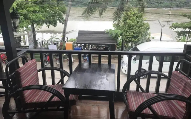 Chitlatda2 Guesthouse