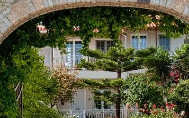 Samos Apartments