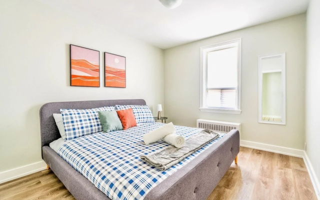 1BR Apt w King Bed Netflix - Close to Downtown