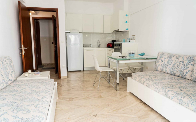 Zennova #6 Nea Plagia Beach