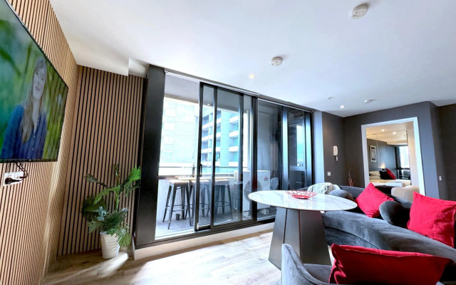 Aura on Flinders Serviced Apartments