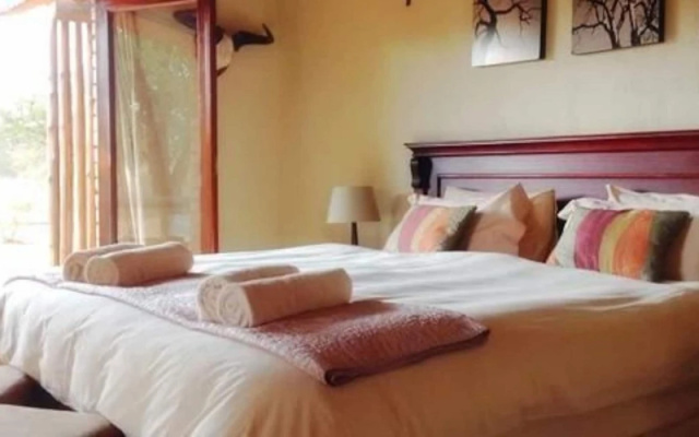 Makhato 84 Bush Lodge
