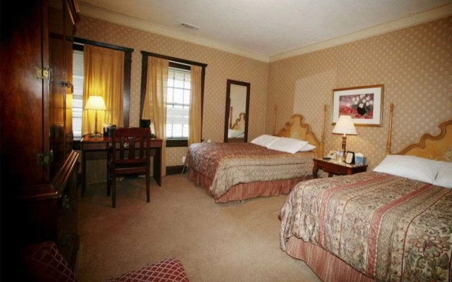 Glen Tavern Inn