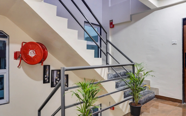 Hotel O by OYO Falcon Executive