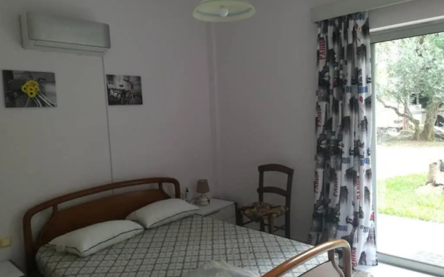 Giorgos house