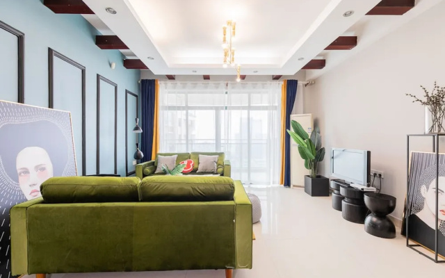 Locals Boutique Apartment Qianshan No.7