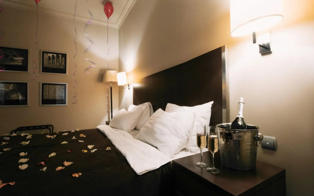 Royal Garden Hotel