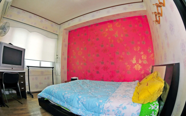 Hwaseong Guest House - Hostel