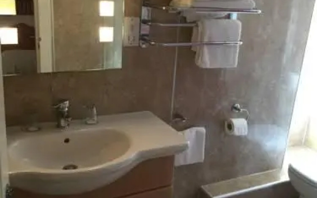Roseneath Guest House
