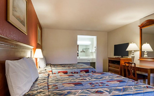 Econo Lodge Richmond North