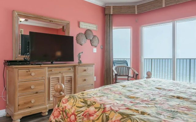 Admirals Quarters #1408