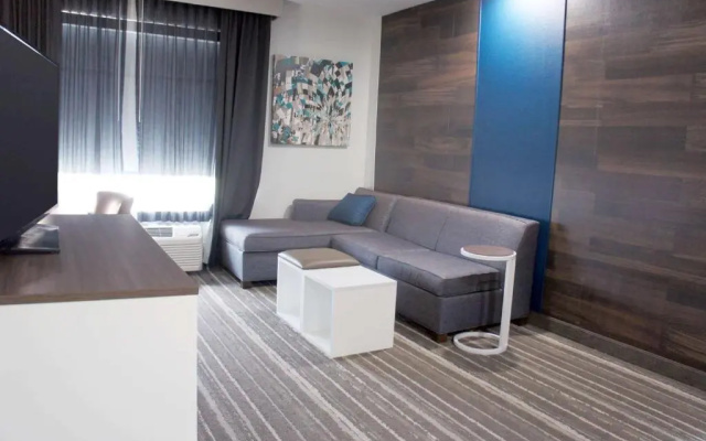 La Quinta By Wyndham Owasso