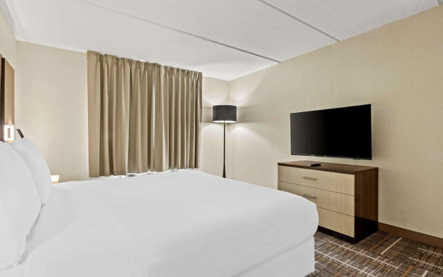 Sonesta Essential Orlando Airport