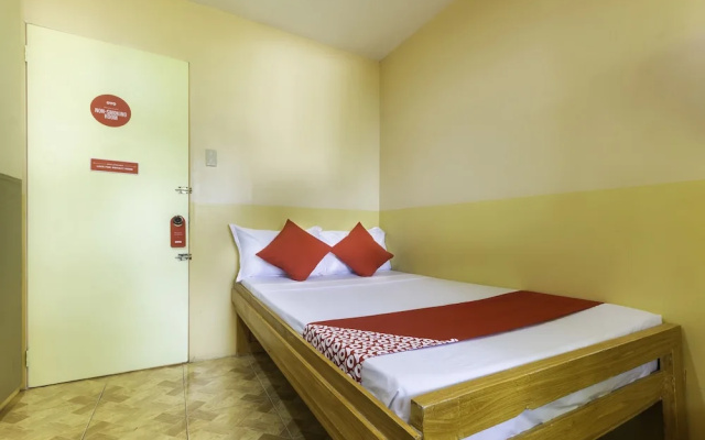 Sunrise 888 by OYO Rooms