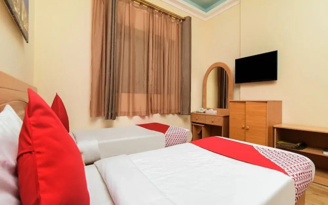 Sama Hotel by OYO Rooms
