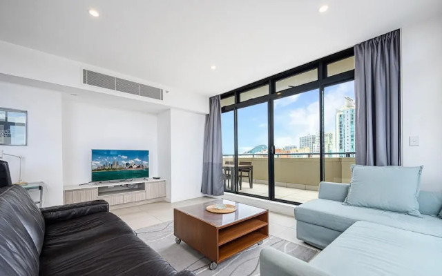 Metawise Sydney CBD Haymarket 2bed Penthouse B