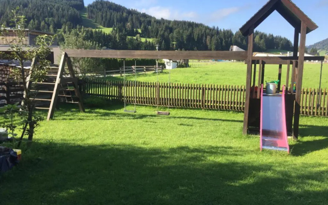 Pension Wieser "Baschtlmai"