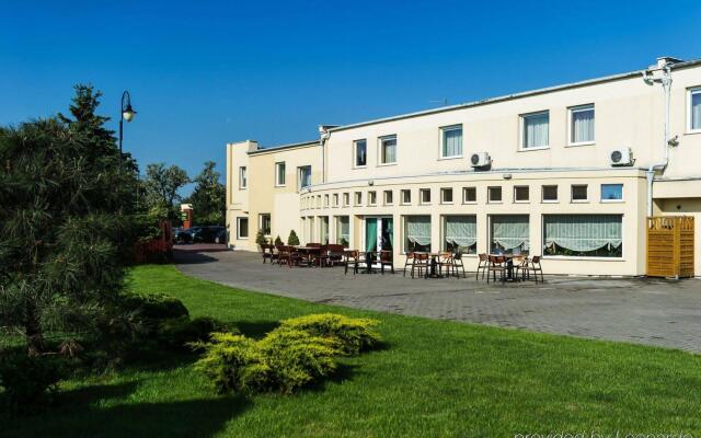 Henlex Hotel вид на фасад