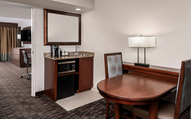 Embassy Suites by Hilton Nashville Airport