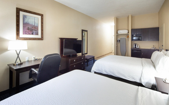 Holiday Inn Express Hotel & Suites Edson by IHG