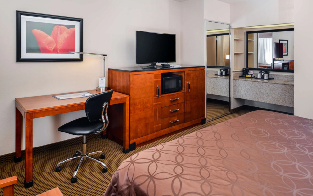 Best Western Executive Inn