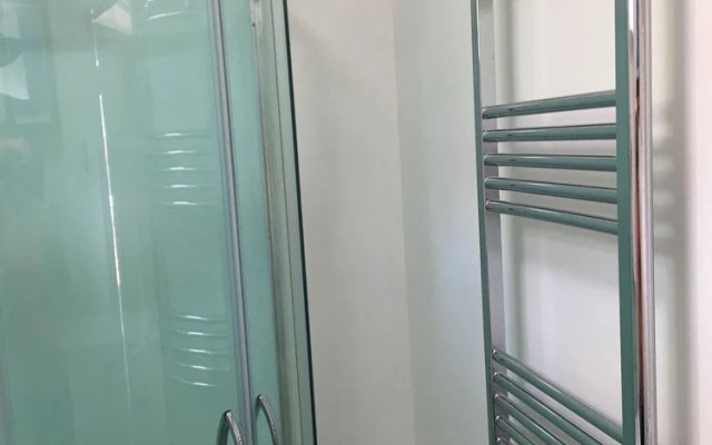 Charming 1-bedroom Apartment Near South Downs
