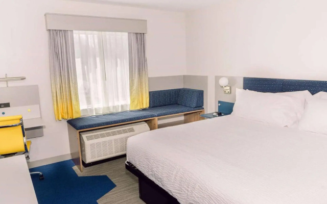 Microtel Inn & Suites By Wyndham Macedon
