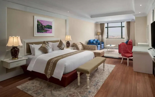 Wyndham Grand Phnom Penh Capital