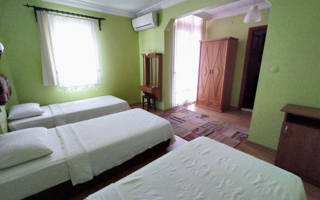 Nazar Hotel