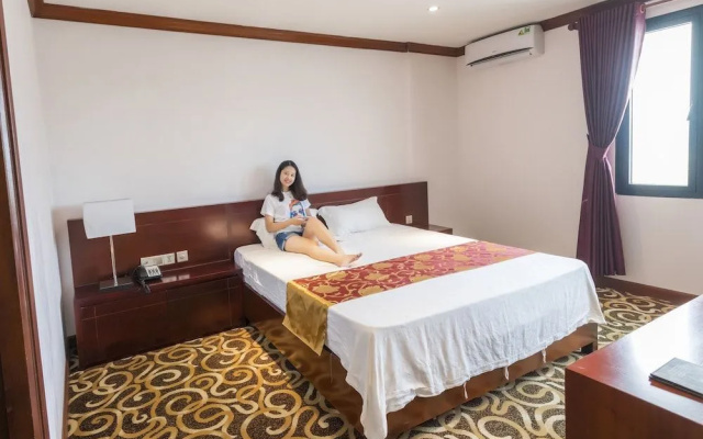 Hoang Trung Hotel