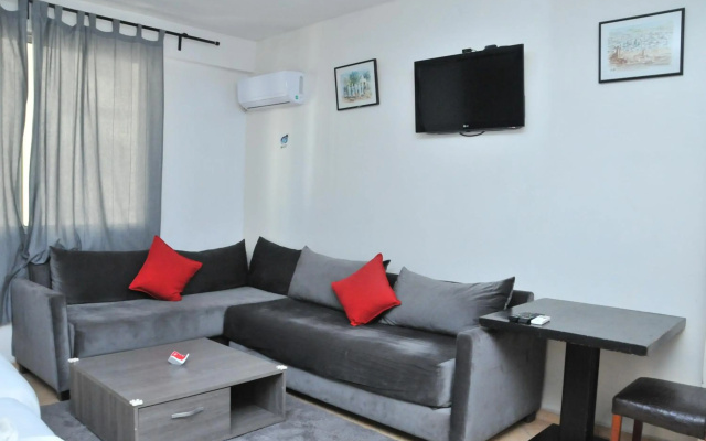 Hotel East West