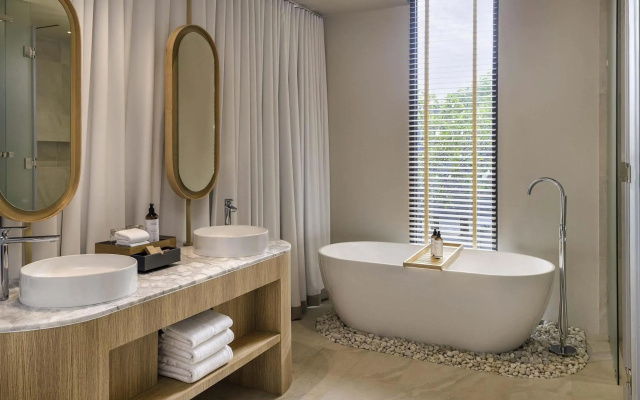 Mercure Rayong Lomtalay Villas & Resort