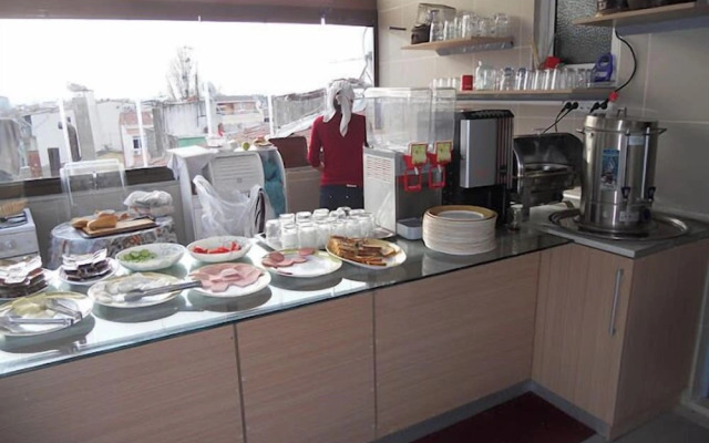 Kabi̇l Hotel
