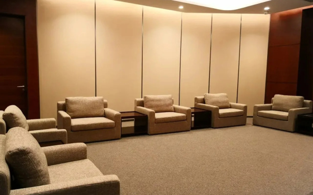 Qingdao Haiyi Sailing Hotel