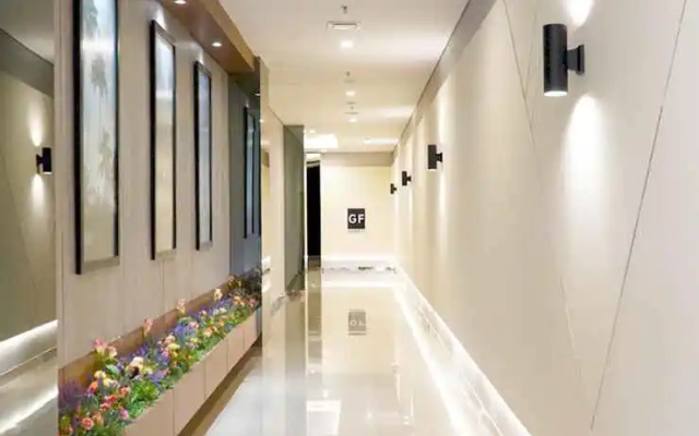 2 Bedroom Bandara City Apartemen Near Soekarno Hatta