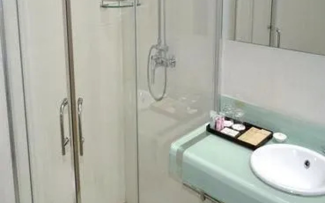 Nanjing Tangquan Hotel
