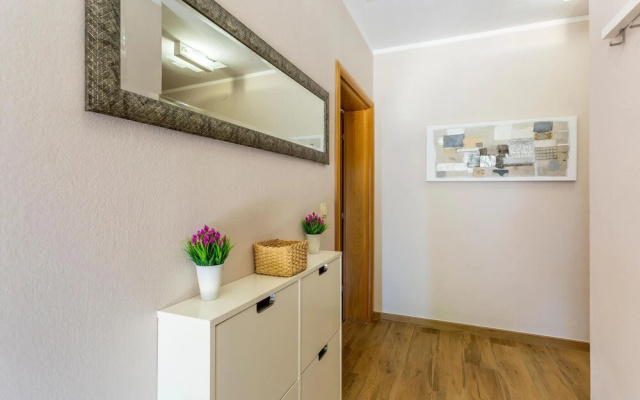 Awesome Home in Lakmartin With Wifi and 3 Bedrooms
