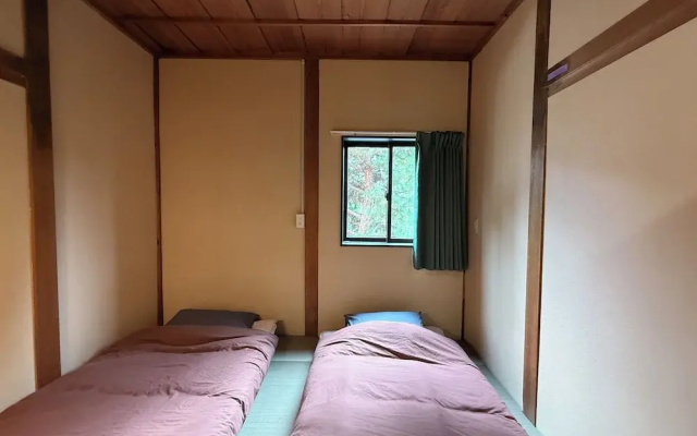 Backpackers Jinya