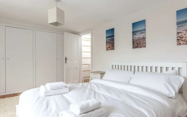 Beautiful 5-story Townhouse With Sea View