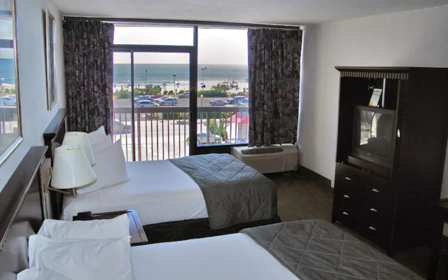 Neptune Park Inn