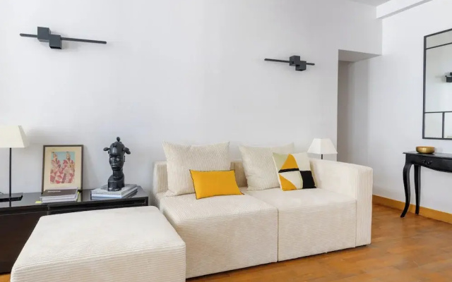 Paris St Germain Central residence