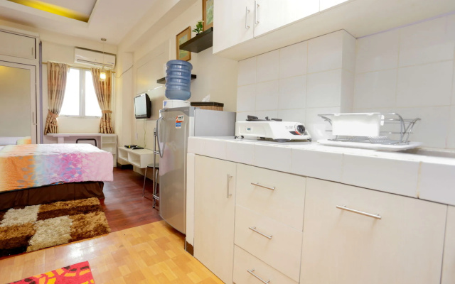 RedDoorz Apartment @ The Suites Metro Soekarno Hatta