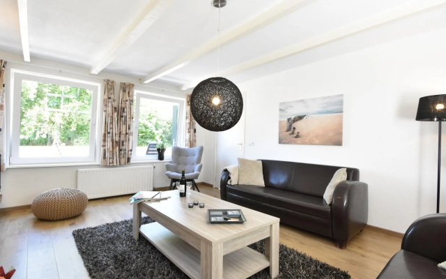 Cosy Holiday Home With Large Garden