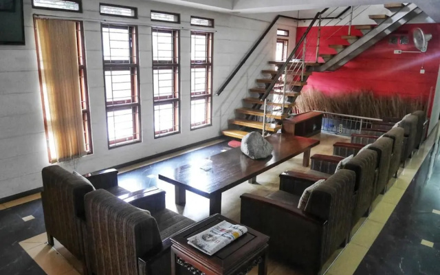 Rumah Tawa Hotel
