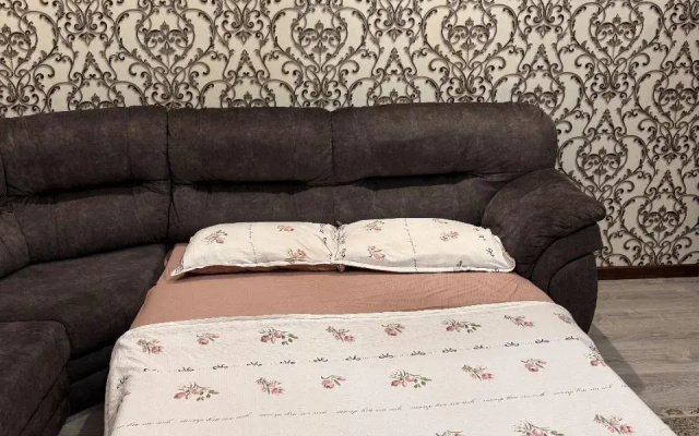 Royal Rentals (Роял Ренталс) на улице Садика Азимова 63
