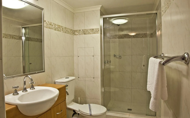 Aristocrat Apartments