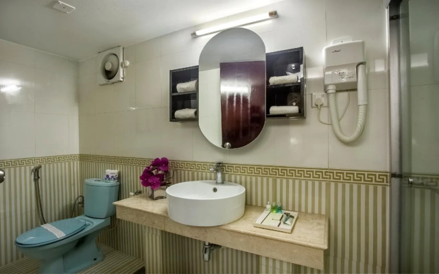 Hotel Civic Inn